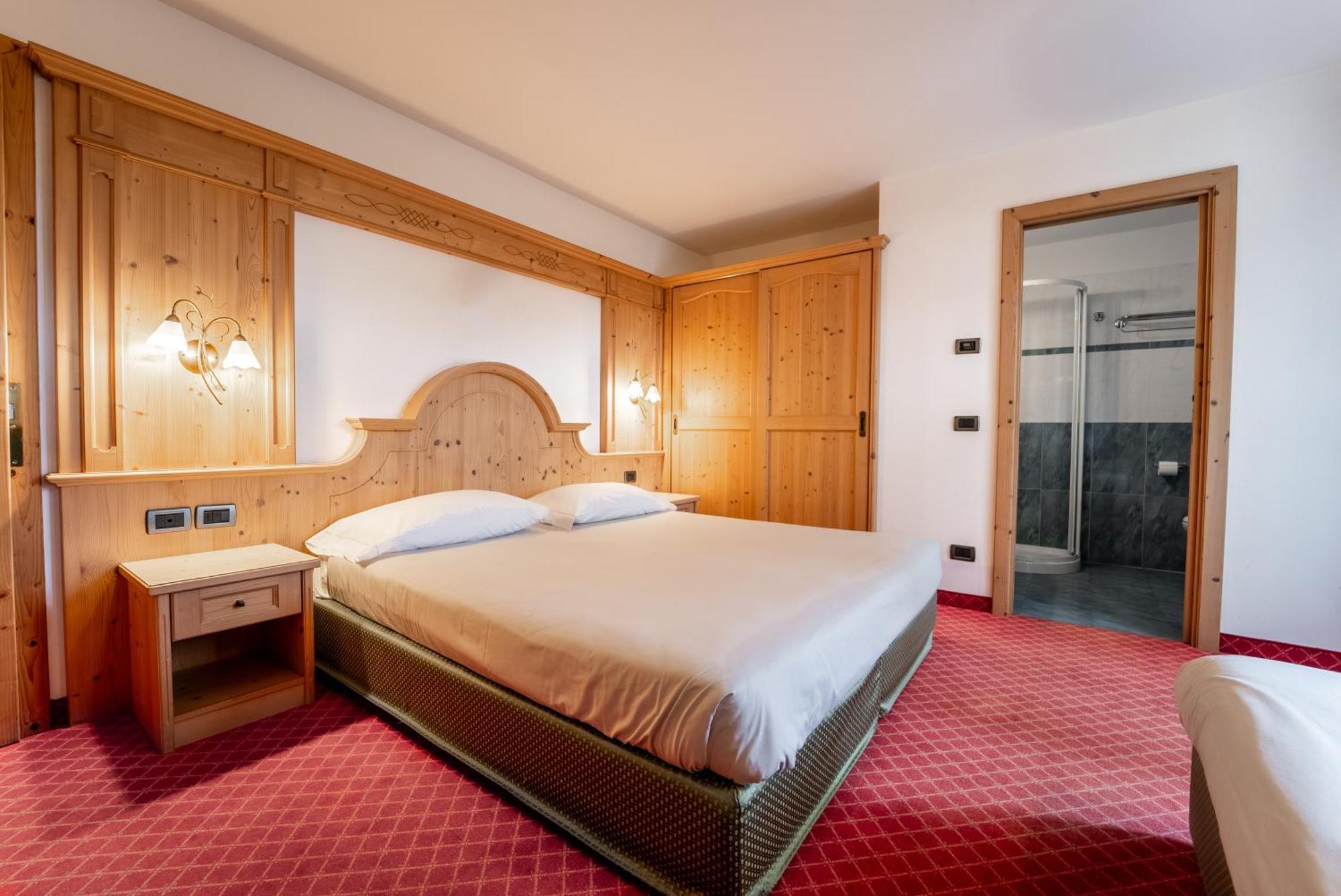 Chalet Campiglio Imperiale มาดอนนาดีกัมปิโญ ภายนอก รูปภาพ