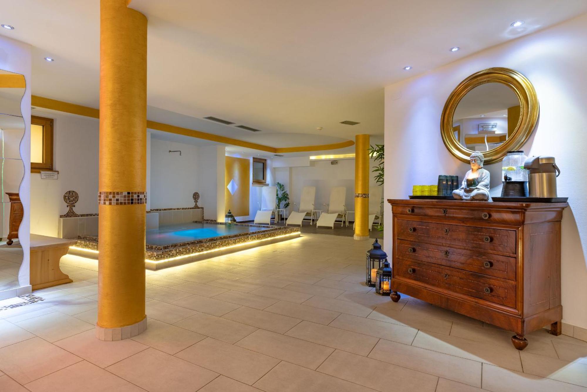 Chalet Campiglio Imperiale มาดอนนาดีกัมปิโญ ภายนอก รูปภาพ