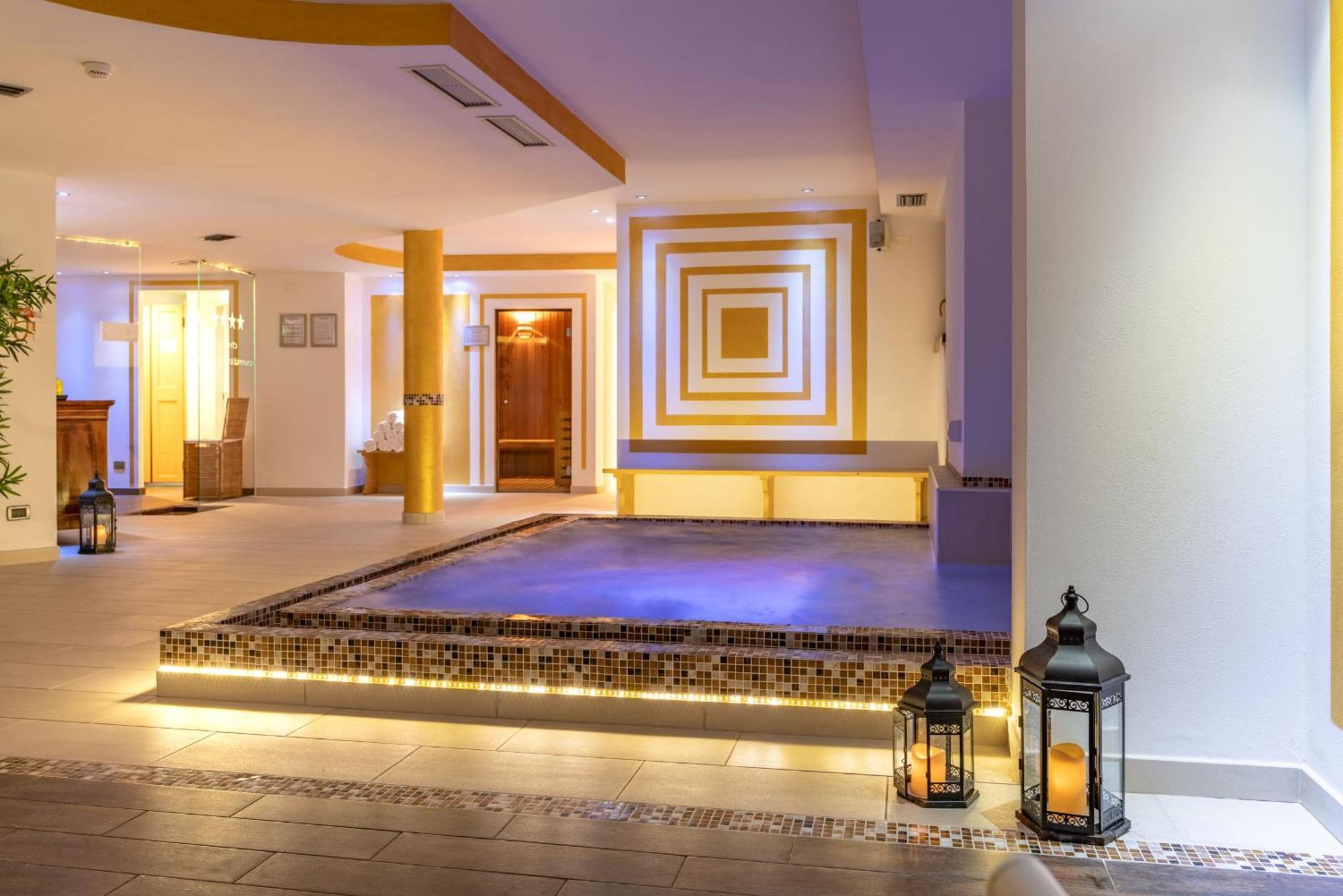 Chalet Campiglio Imperiale มาดอนนาดีกัมปิโญ ภายนอก รูปภาพ